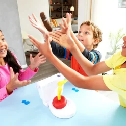 MATTEL Juegos De Mesa-Baño Boom, ¡Atrapa la Caca! -