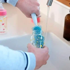 Cepillo limpiabiberones silicona Azul*BEABA Discount