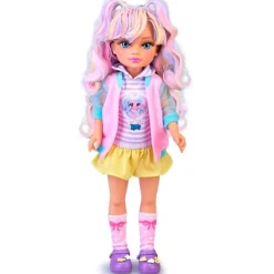 FAMOSA Muñecas-Nancy Charms in Style Muñeca