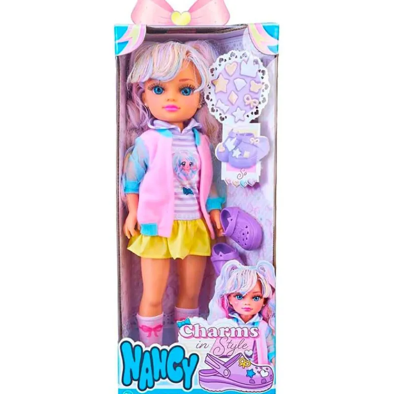 FAMOSA Muñecas-Nancy Charms in Style Muñeca