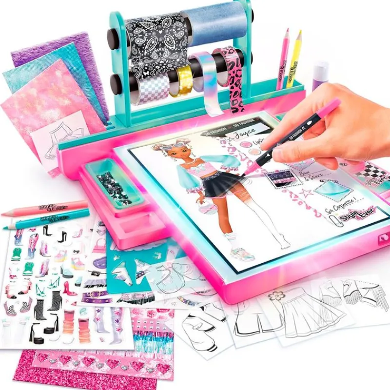 Style 4 Ever Fashion Designer Studio con Luz*CANAL TOYS